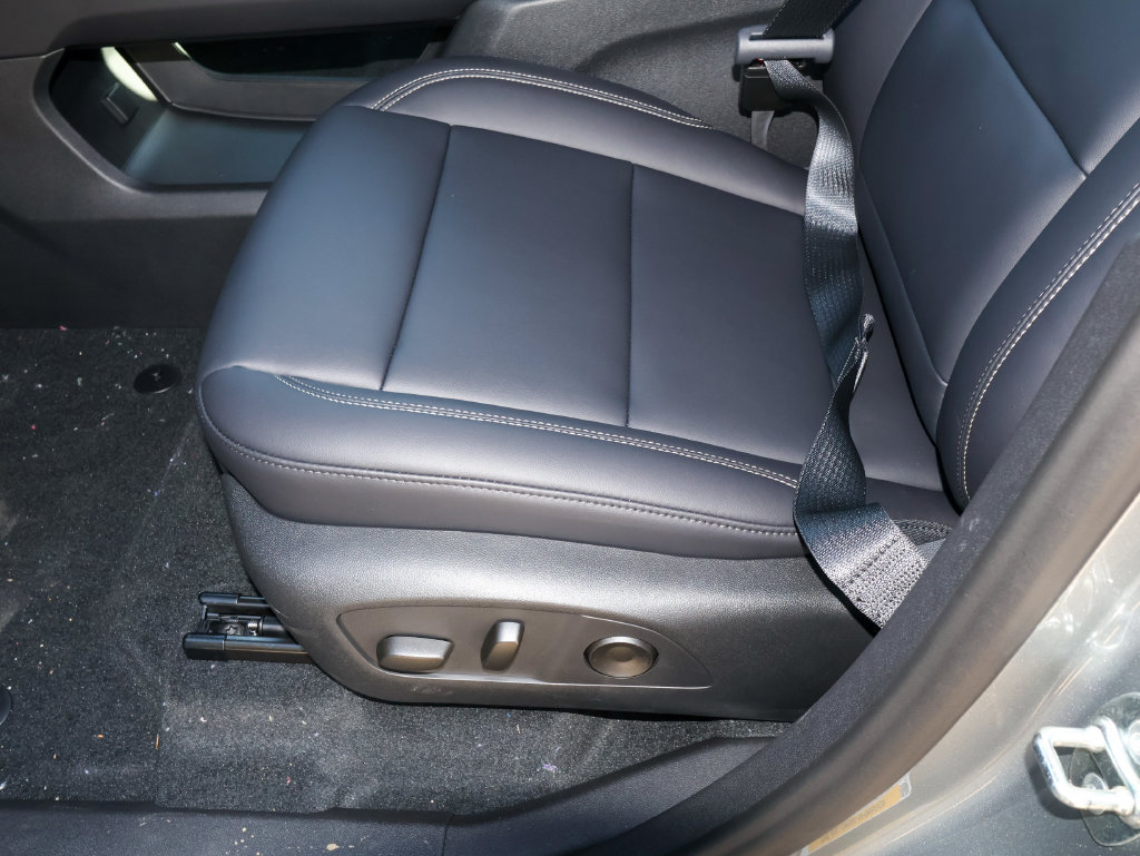 New 2027 GMC Acadia Elevation w/ Black Edition FWD image 9