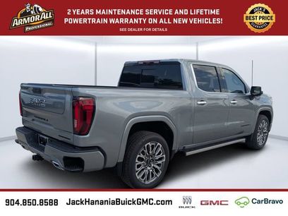 New 2026 GMC Sierra 1500 Denali Ultimate w/ LPO, Black Badging Package
