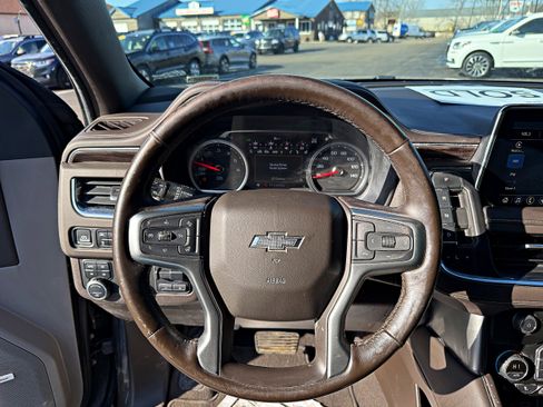 Used 2021 Chevrolet Tahoe Z71 w/ Z71 Signature Package image 14