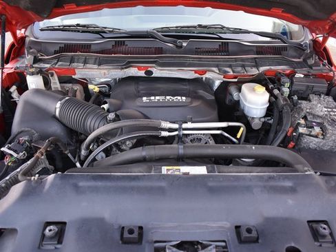 Used 2017 RAM 2500 Tradesman w/ Chrome Appearance Group image 37