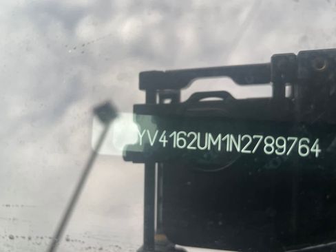 Used 2022 Volvo XC40 T5 R-Design w/ Advanced Package image 16