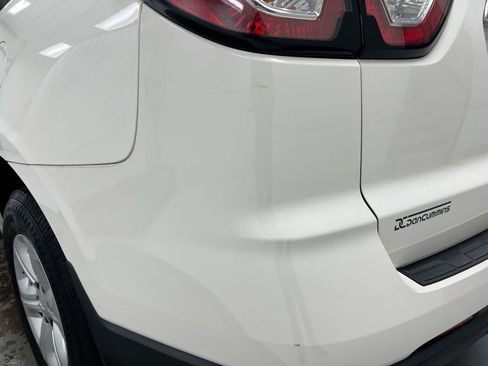 Used 2015 Chevrolet Traverse LS FWD image 31