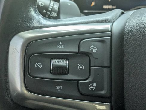 Used 2022 Chevrolet Silverado 1500 LT Trail Boss w/ Convenience Package II AWD/4WD image 17