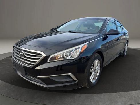 Used 2016 Hyundai Sonata SE image 1