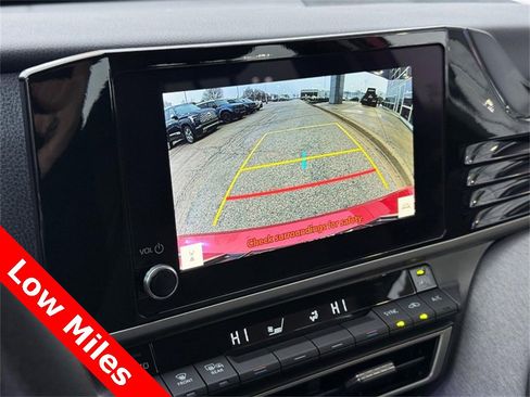 Used 2025 Toyota Camry LE image 24