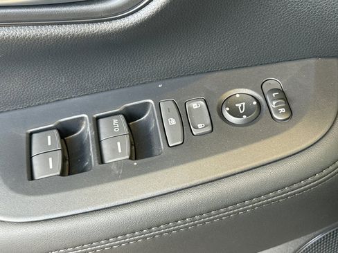 New 2026 Honda HR-V LX image 11