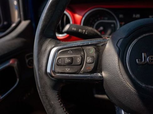 Used 2018 Jeep Wrangler Unlimited Rubicon w/ Dual Top Group AWD/4WD image 16