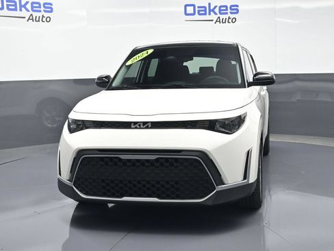 Certified 2024 Kia Soul S FWD image 3