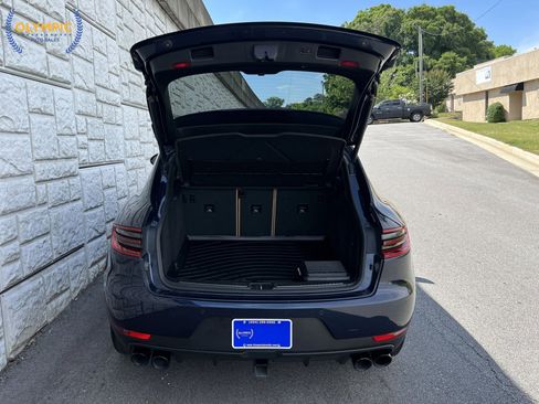 Used 2017 Porsche Macan AWD/4WD image 50
