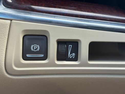 Used 2019 Cadillac XT5 Premium Luxury FWD image 22
