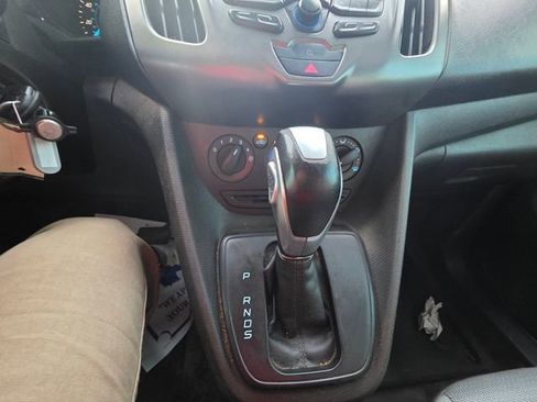 Used 2017 Ford Transit Connect XL FWD image 18