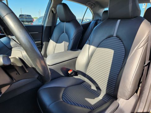 Used 2024 Toyota Camry SE w/ Convenience Package FWD image 7