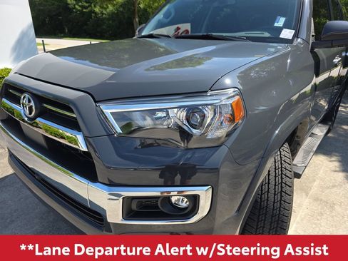 Used 2024 Toyota 4Runner Limited AWD/4WD image 12