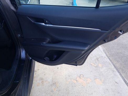 Used 2023 Toyota Camry XSE image 14