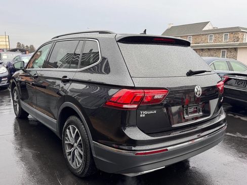 Used 2018 Volkswagen Tiguan SE w/ Panoramic Sunroof Package image 6