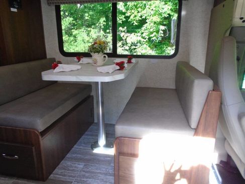 Used 2019 Chevrolet Express 4500 w/ RV Package image 26