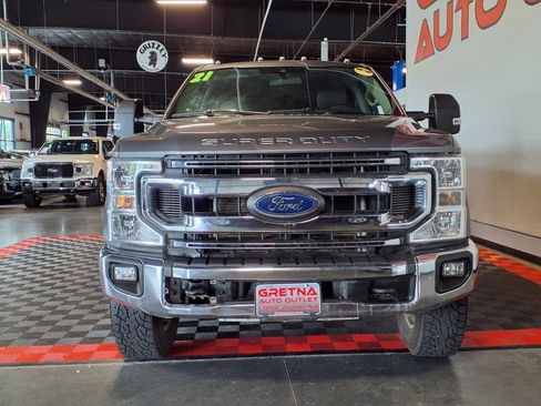 Used 2021 Ford F250 XLT w/ XLT Value Package image 2