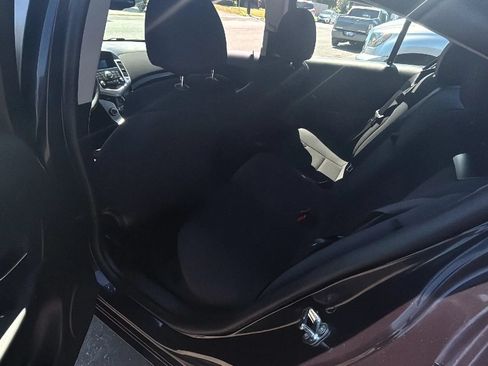 Used 2015 Chevrolet Cruze LT FWD image 6