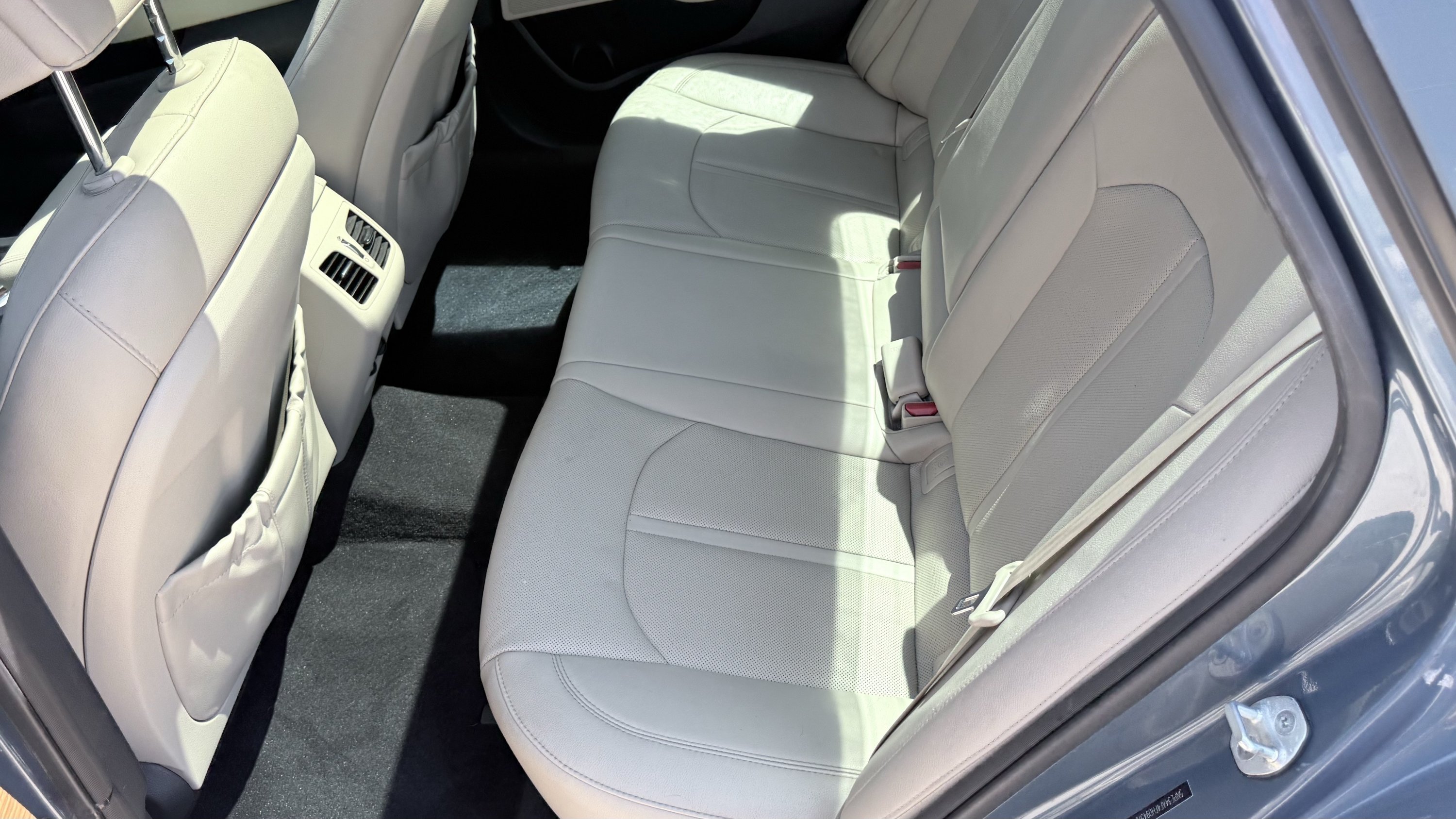 Used 2015 Hyundai Sonata Limited w/ Option Group 05 FWD image 20