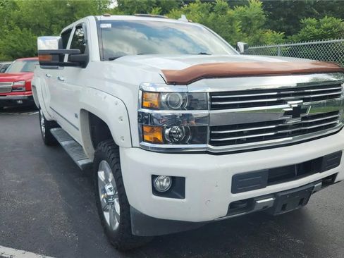 Used 2016 Chevrolet Silverado 2500 High Country AWD/4WD image 8