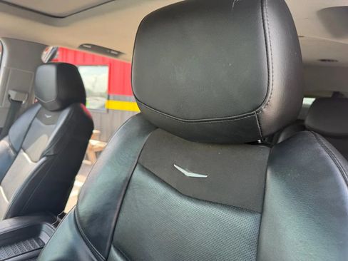 Used 2019 Cadillac Escalade Luxury RWD image 6
