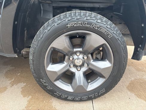 Used 2022 RAM 1500 Big Horn w/ Built-to-serve Edition image 12