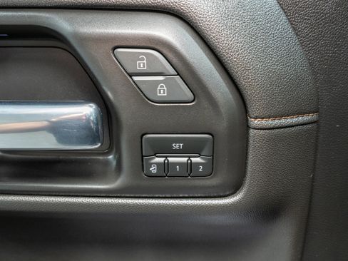 Used 2021 GMC Sierra 1500 AT4 w/ AT4 Premium Package image 15