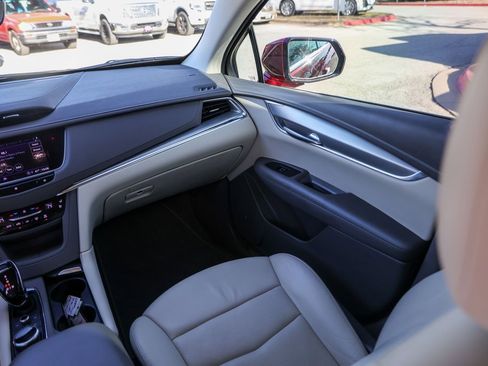 Certified 2021 Cadillac XT5 Premium Luxury image 30