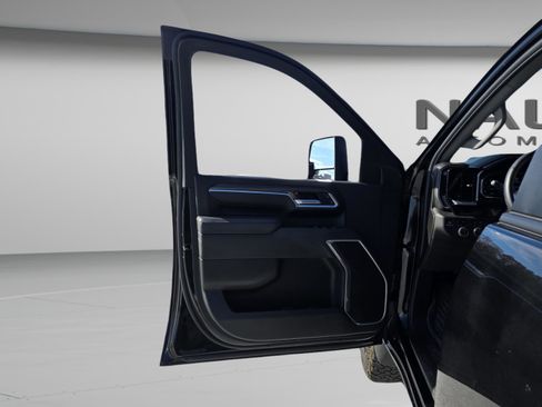 Used 2025 Chevrolet Silverado 2500 LT w/ Trail Boss Package image 24