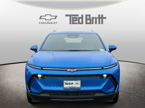 New 2026 Chevrolet Equinox EV LT image 2