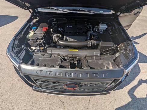 Used 2023 Nissan Frontier Pro-X w/ Tow Package RWD image 10