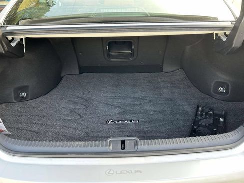 Used 2023 Lexus ES 350 Ultra Luxury w/ Accessory Package (Z2) FWD image 11