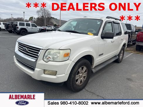 Used 2008 Ford Explorer XLT image 1