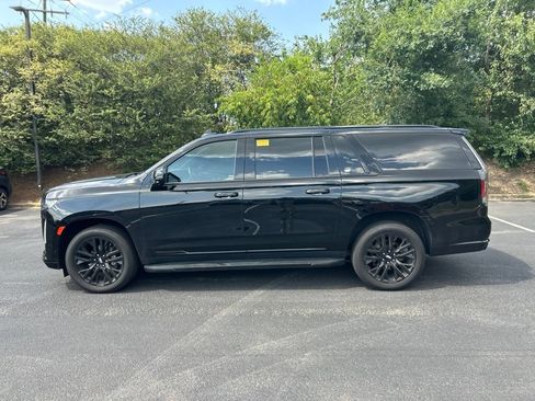 Used 2021 Cadillac Escalade ESV Sport AWD/4WD image 6
