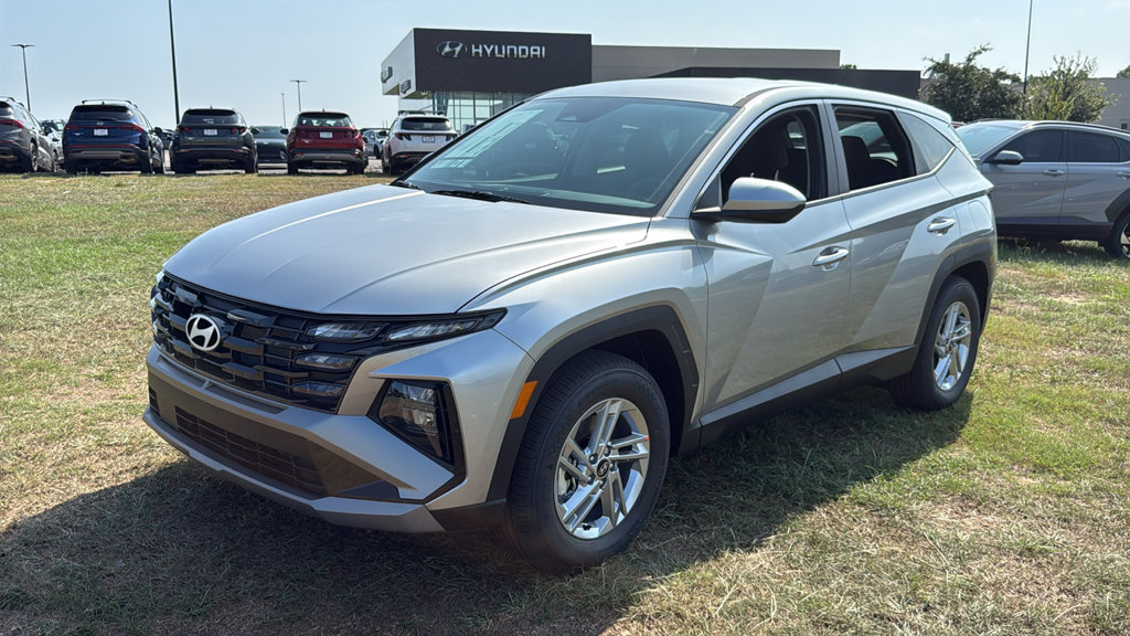 New 2026 Hyundai Tucson SE FWD image 3