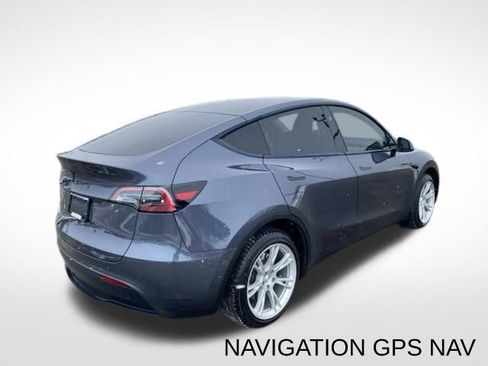 Used 2023 Tesla Model Y Long Range image 5