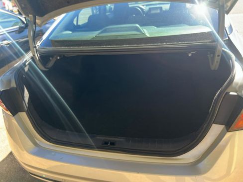 Used 2024 Nissan Altima 2.5 S FWD image 13