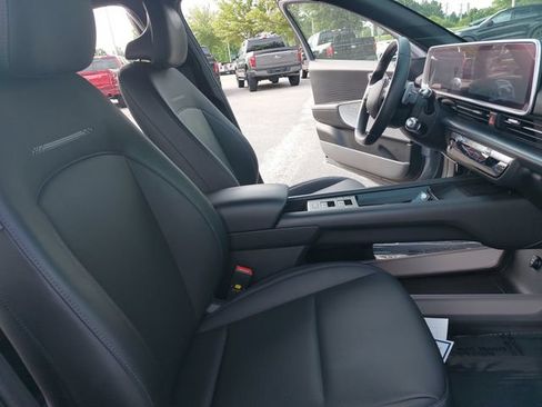 Used 2023 Hyundai Ioniq 6 SEL RWD image 10