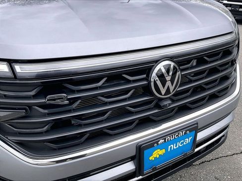 Used 2024 Volkswagen Atlas SEL Premium R-Line AWD/4WD image 31