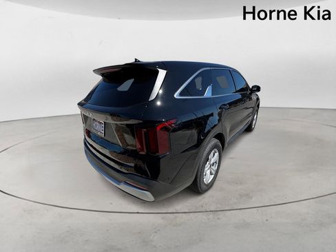 New 2026 Kia Sorento LX FWD image 4