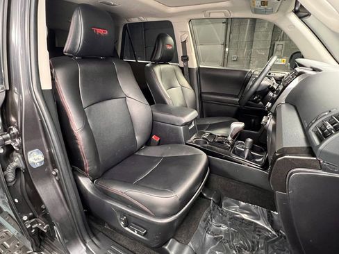 Used 2023 Toyota 4Runner TRD Off-Road Premium w/ Moonroof Package image 4
