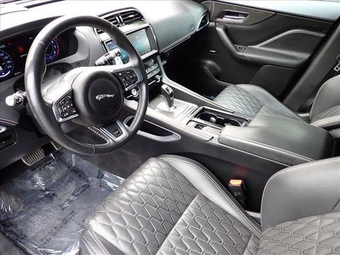 Used 2020 Jaguar F-PACE SVR AWD/4WD image 12