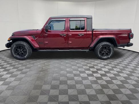 Used 2021 Jeep Gladiator Sport AWD/4WD image 8