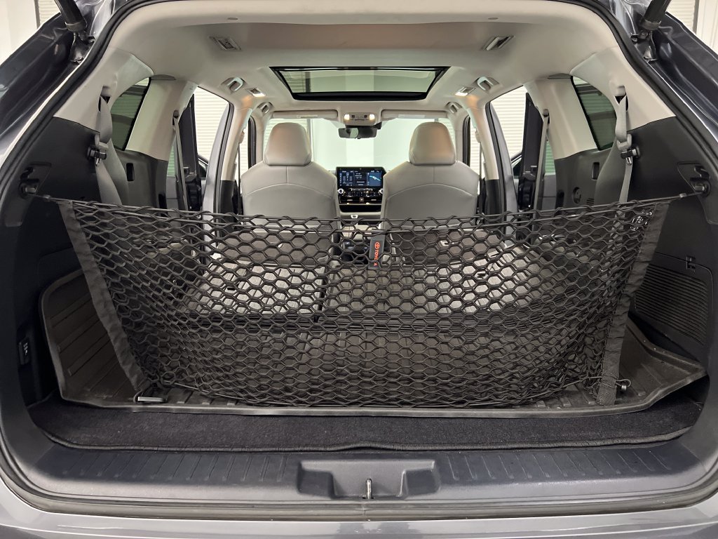 Used 2020 Toyota Highlander Platinum FWD image 42