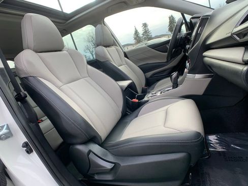 Used 2024 Subaru Forester Limited AWD/4WD image 37