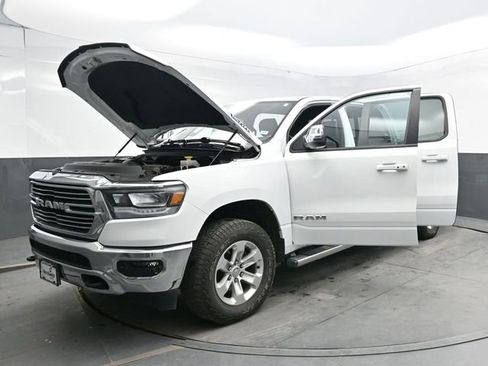 Used 2024 RAM 1500 Laramie AWD/4WD image 36