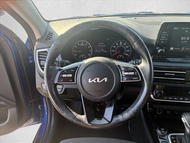 Used 2023 Kia Seltos S FWD image 11