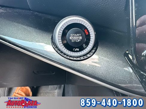Used 2022 Jeep Wagoneer Series I AWD/4WD image 18
