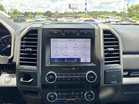 Used 2020 Ford Expedition XLT w/ Equipment Group 202A RWD image 24