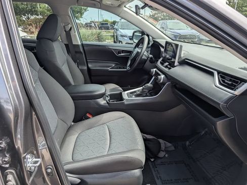 Certified 2025 Toyota RAV4 XLE AWD/4WD image 30